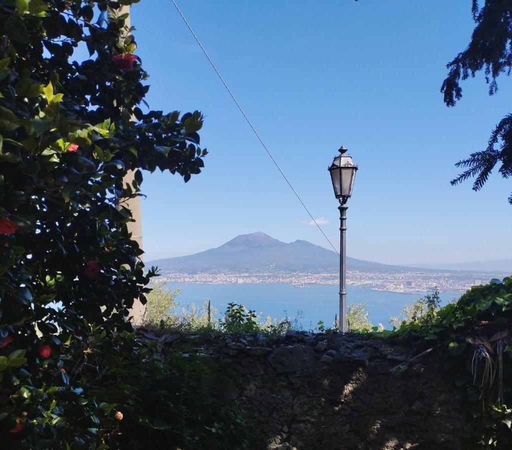 Relais Al Castello Bed & Breakfast Castellammare di Stabia Exterior photo